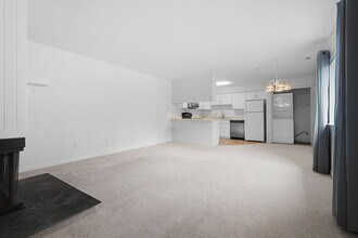 270 Summerwalk Cir in Chapel Hill, NC - Building Photo - Building Photo