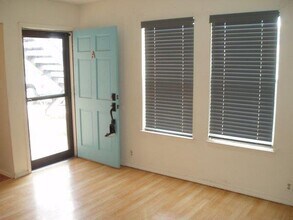 12400 Hardin Ct NE, Unit Unit A in Albuquerque, NM - Building Photo - Building Photo
