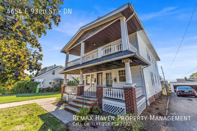 4654 E 93rd St in Garfield Heights, OH - Foto de edificio - Building Photo