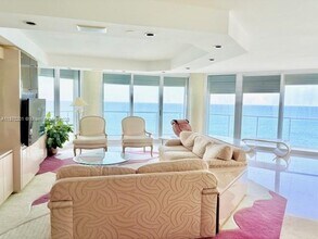 16445 Collins Ave in Sunny Isles Beach, FL - Building Photo - Building Photo