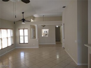 5957 Almaden Dr in Naples, FL - Building Photo - Building Photo