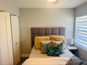 206 Liberty Ct, Unit 206 in Deerfield Beach, FL - Foto de edificio - Building Photo