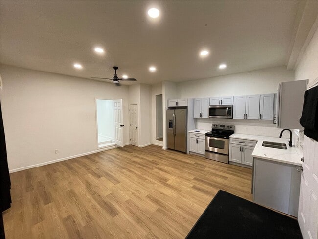 6701 Eagle Pass St in Houston, TX - Building Photo - Building Photo