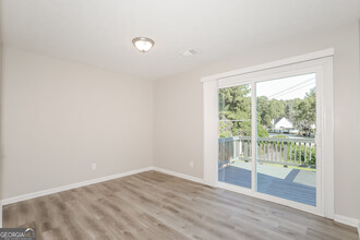 6515 Sevenoaks Dr in Tucker, GA - Building Photo - Building Photo