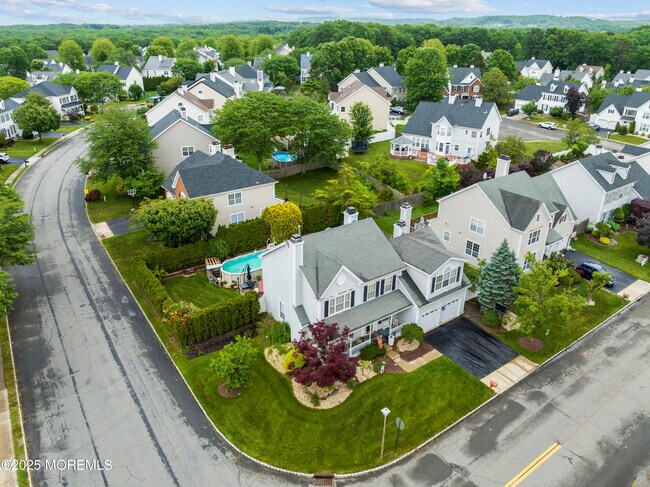 37 Petra Dr in Morganville, NJ - Building Photo - Building Photo
