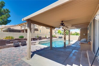 3913 Diamond Ridge St in Las Vegas, NV - Foto de edificio - Building Photo