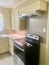 4904 Tamarisk St in Bellaire, TX - Building Photo - Building Photo