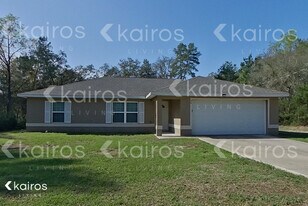 56 Fisher Way Pass in Ocklawaha, FL - Building Photo