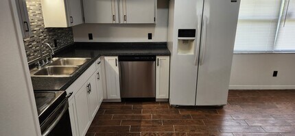 212 Redbud Ln in Palatka, FL - Building Photo - Building Photo