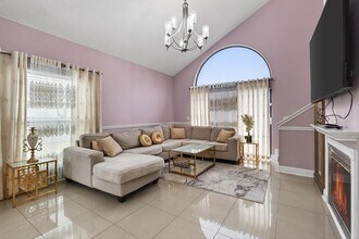 10523 Broomsedge Ct in Jacksonville, FL - Building Photo - Building Photo