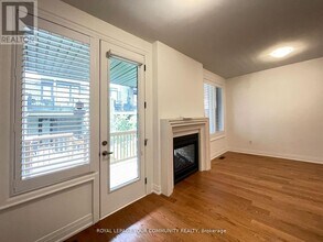 26 Banshee Ln in Richmond Hill, ON - Building Photo - Building Photo