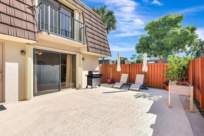 2332 23rd Ct in Jupiter, FL - Building Photo - Building Photo