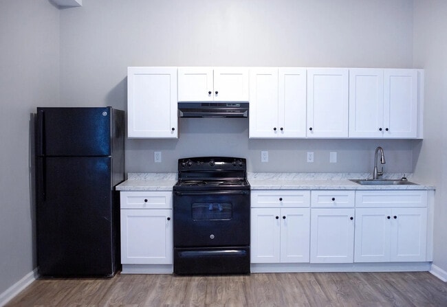 Room in Apartment on Stanton Rd SW