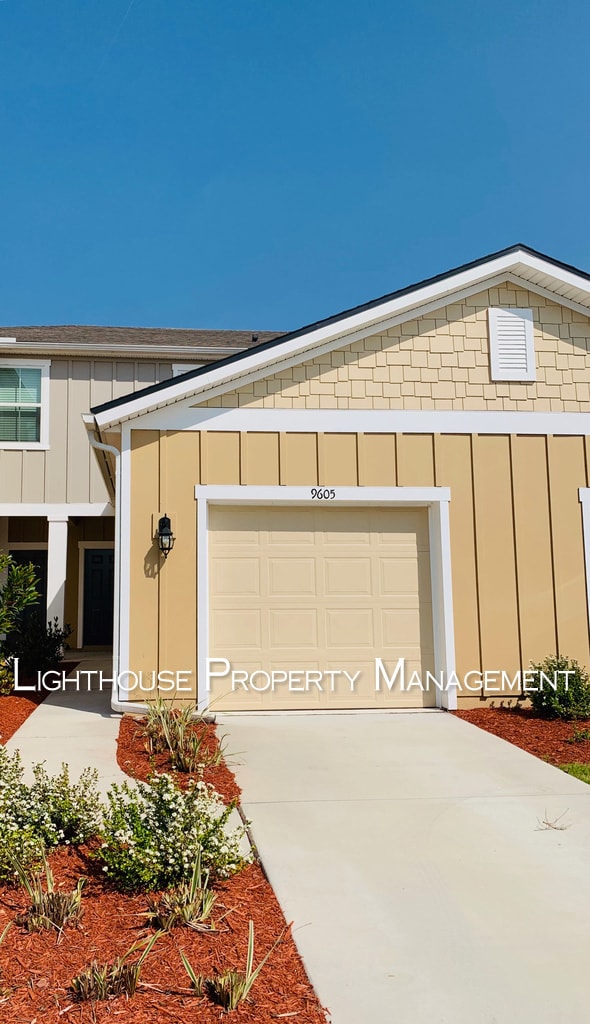 9605 Mira Loma Dr in Jacksonville, FL - Foto de edificio - Building Photo