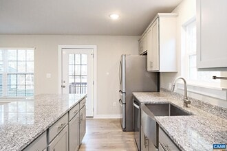 100 Kyle Ct in Zion Crossroads, VA - Building Photo - Building Photo