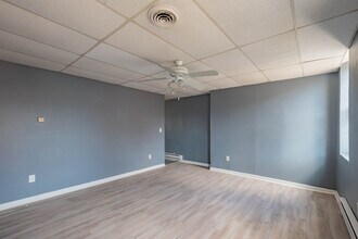 5139 Carnegie St, Unit 2 in Pittsburgh, PA - Building Photo - Building Photo