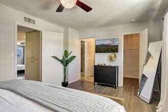 6833 E Osborn Rd in Scottsdale, AZ - Building Photo - Building Photo