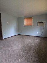 21 W Parkwood Dr in Fairborn, OH - Building Photo - Building Photo