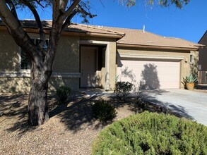 203 E Refuge Loop in Vail, AZ - Building Photo - Building Photo