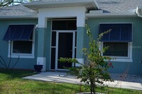 684 Mobile Rd in Venice, FL - Building Photo - Building Photo