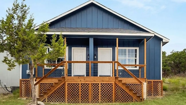 1063 Sleepy Hollow Ln in Spring Branch, TX - Building Photo - Building Photo