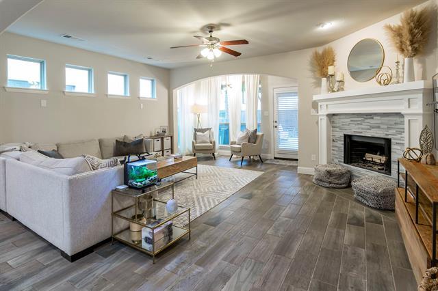 204 Highwood Trail in The Colony, TX - Building Photo - Building Photo