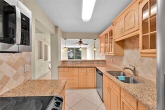 4502 N Federal Hwy in Lighthouse Point, FL - Building Photo - Building Photo