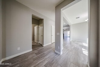 2736 E Mews Rd in Gilbert, AZ - Building Photo - Building Photo