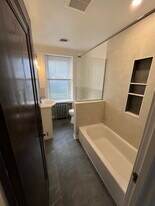 156 Columbus Ave, Unit 2nd Floor in Havertown, PA - Building Photo