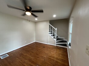 4023 Valley View Dr in Louisville, KY - Building Photo - Building Photo