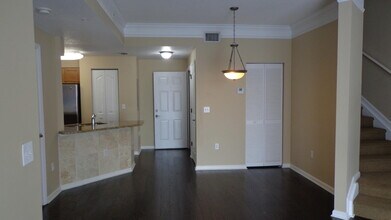 155 Galicia Way-Unit -202 in Jupiter, FL - Building Photo - Building Photo