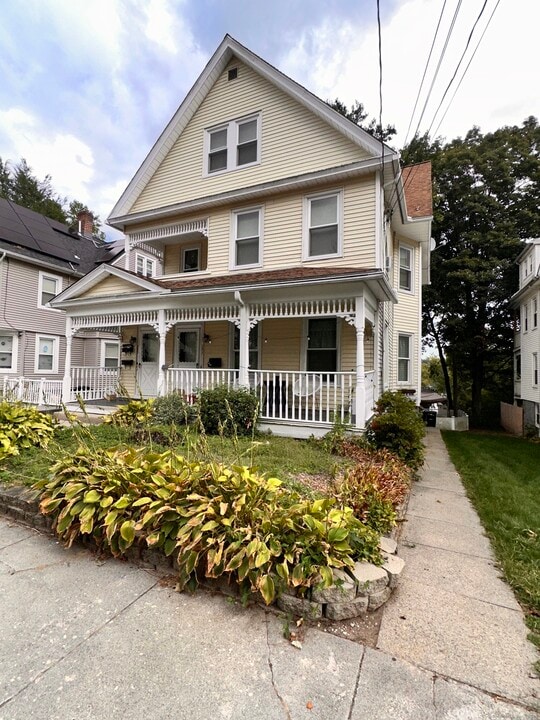 253 Olivia St in Derby, CT - Building Photo