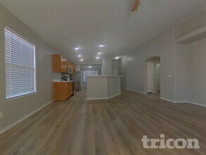 17271 W Ashley Dr in Goodyear, AZ - Foto de edificio - Building Photo