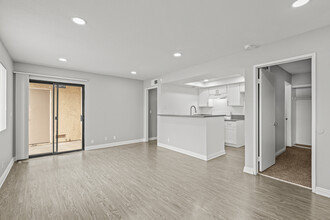 Cerro Vista Apartments in Riverside, CA - Foto de edificio - Building Photo