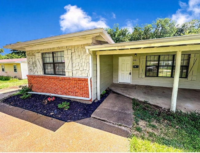 property at 104 Twining Dr