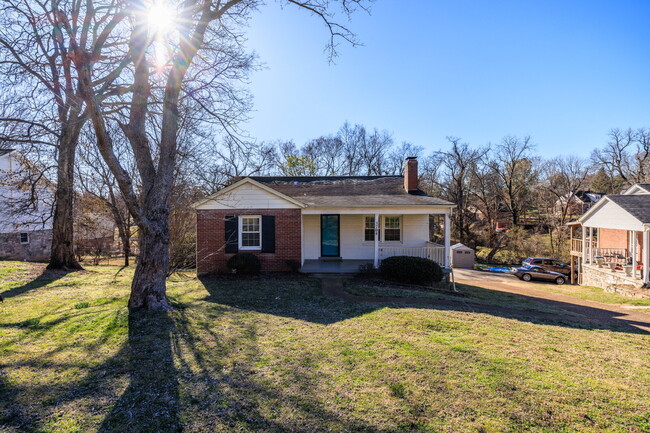 property at 3708 Inglewood Cir S