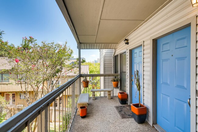 802 S 1st St-Unit -Building A, 202 in Austin, TX - Building Photo - Building Photo