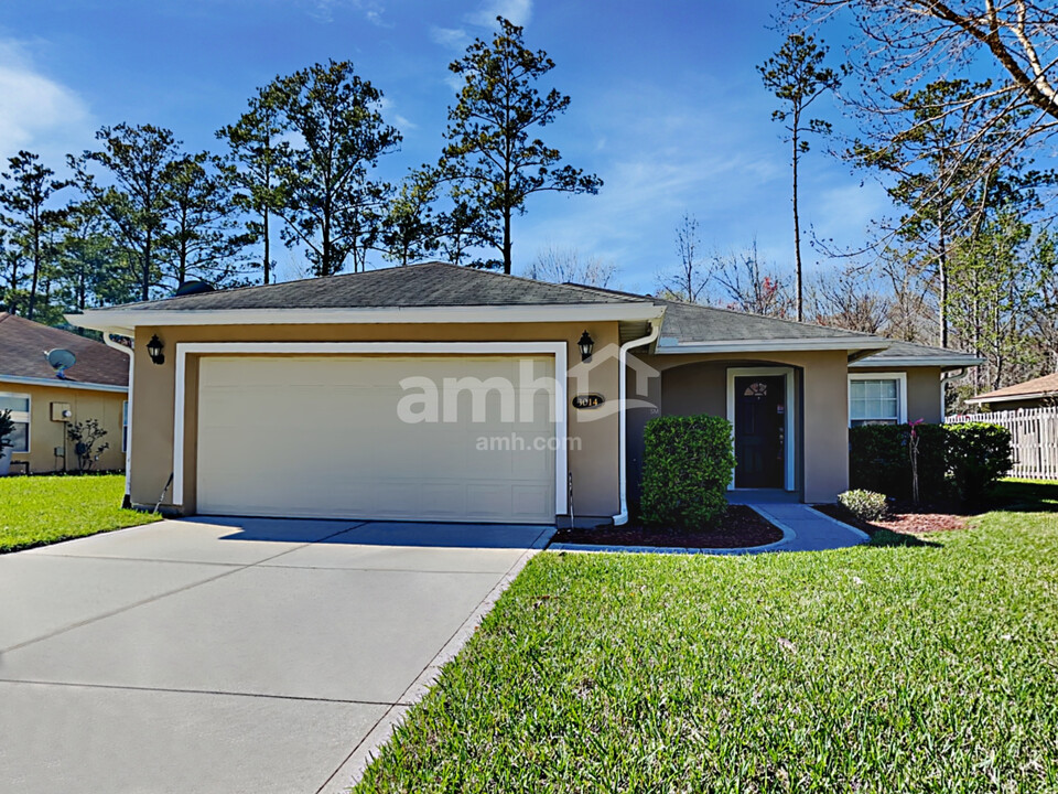 3014 Bent Bow Ln in Middleburg, FL - Building Photo