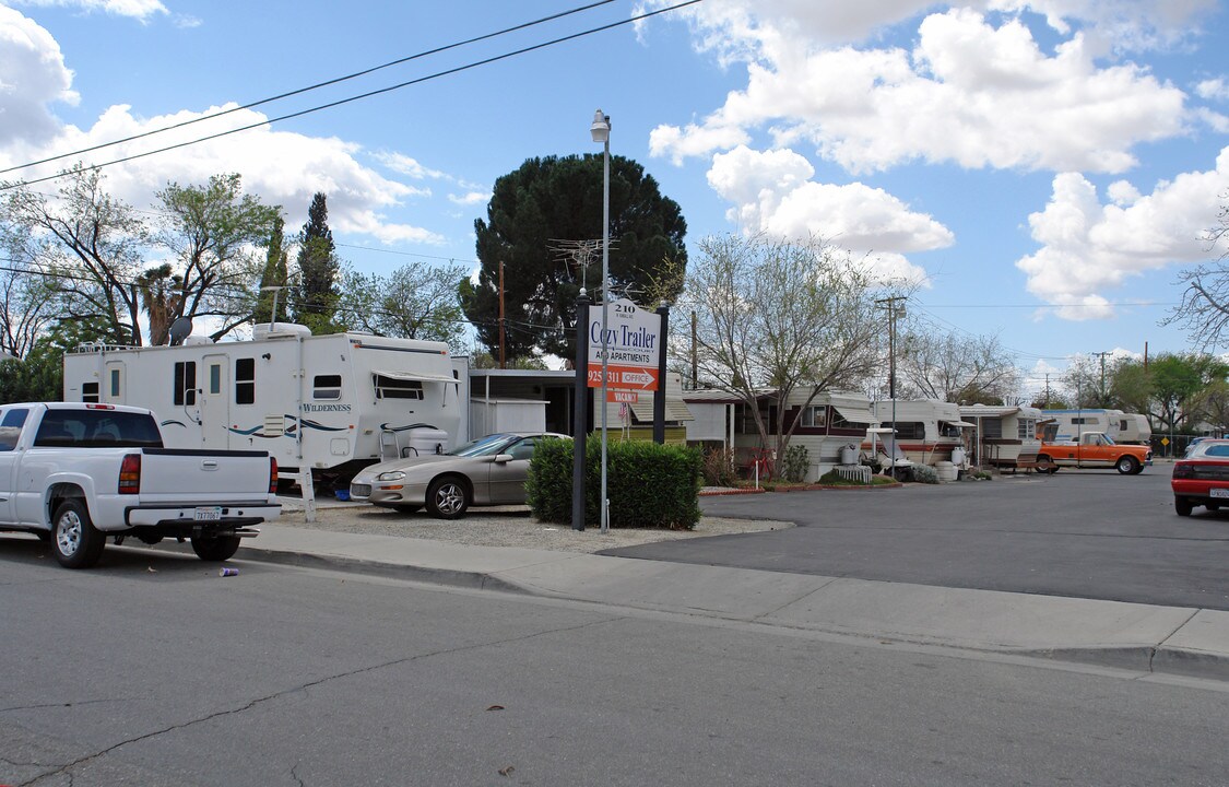 Cozy Trailer Court in Hemet, CA - Building Photo