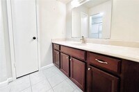 14911 Heritage Wood Dr photo'