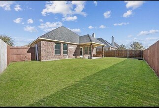 725 Gray Washington Dr in Fort Worth, TX - Building Photo - Building Photo
