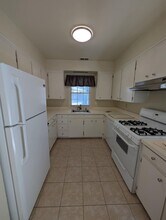 2941 Regina Wy in Sacramento, CA - Building Photo - Building Photo