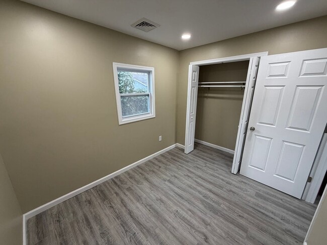 property at 722 S Race St