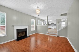245 Vaness Dr in Mcdonough, GA - Building Photo - Building Photo