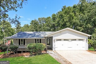 3521 Stone Ridge Dr in Douglasville, GA - Building Photo