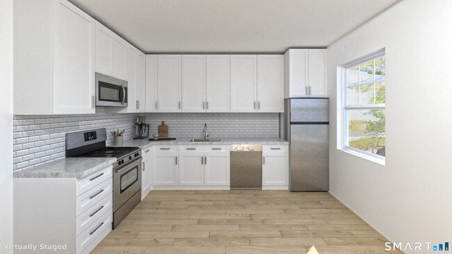 3589 Main St in Stratford, CT - Building Photo - Building Photo