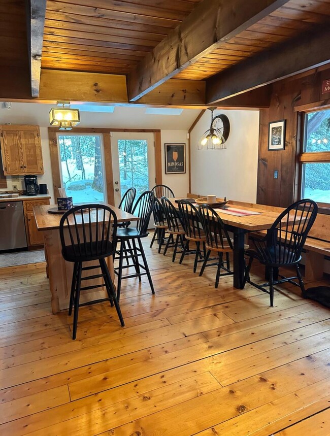 31 Aspen Ln in Winhall, VT - Building Photo - Building Photo