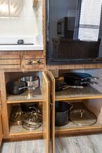 1221 Kenwood St in Green Bay, WI - Foto de edificio - Building Photo