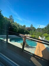 510 Lakeview Way in Emerald Hills, CA - Building Photo - Building Photo