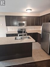 85 Dewell Crescent in Courtice, ON - Building Photo - Building Photo